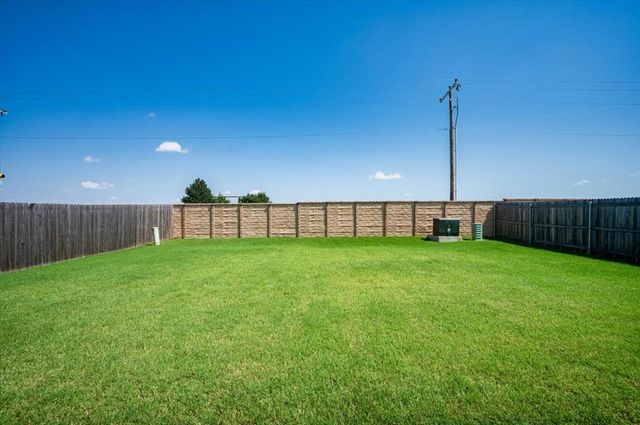 11109 NW 136th Terrace, Yukon, OK 73099