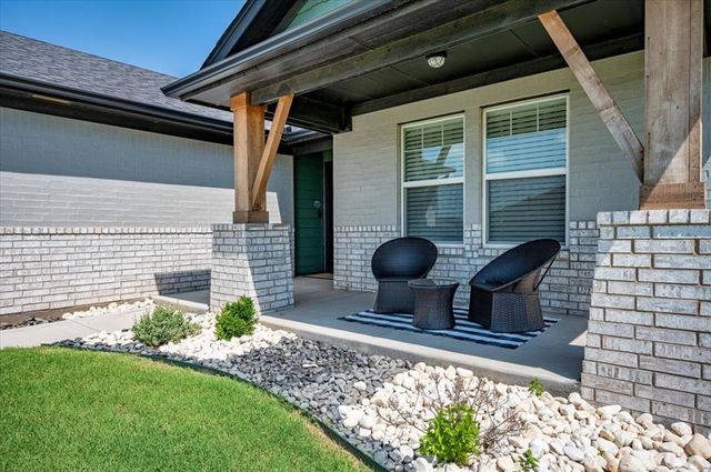 11109 NW 136th Terrace, Yukon, OK 73099