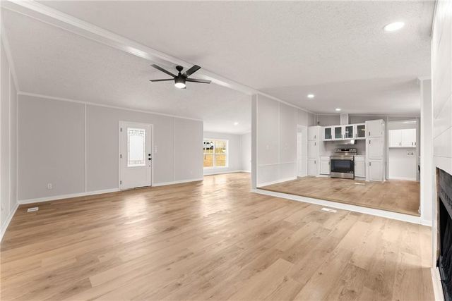 1384 Pocket Road, Braselton, GA 30517