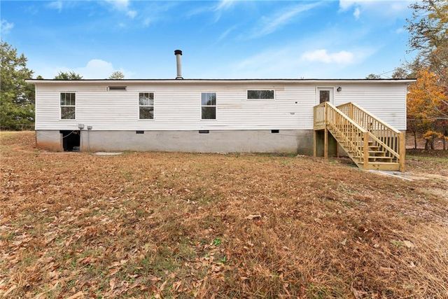 1384 Pocket Road, Braselton, GA 30517