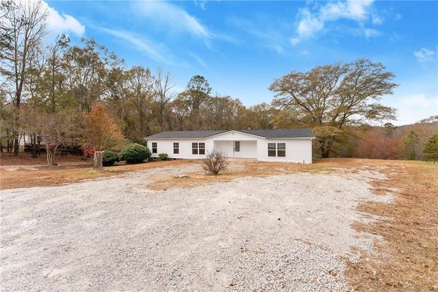 1384 Pocket Road, Braselton, GA 30517