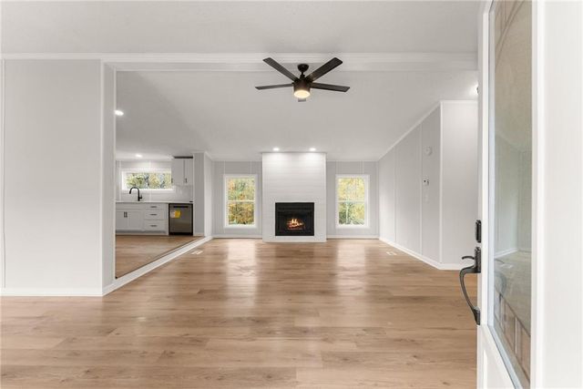 1384 Pocket Road, Braselton, GA 30517