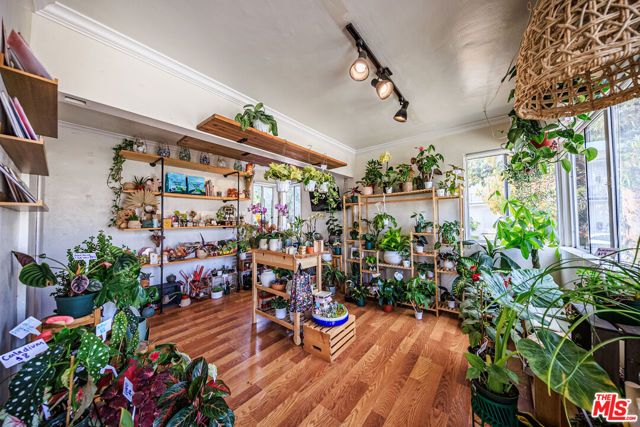 10872 Venice Boulevard, Culver City, CA 90232