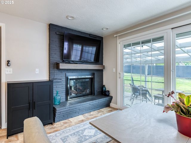 1867 Se ANSPACH St, Milwaukie, OR 97267