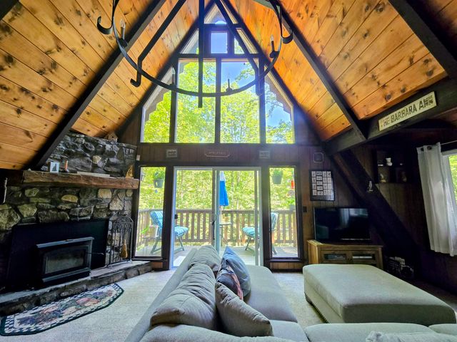 239 Kearsarge Drive, Haverhill, NH 03785