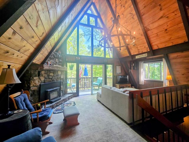 239 Kearsarge Drive, Haverhill, NH 03785