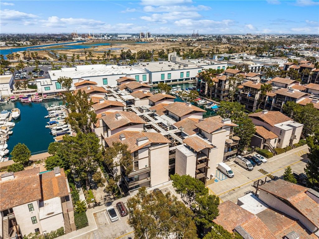 Image 21 of property listing at 6112 Marina Pacifica N, Long Beach, CA 90803