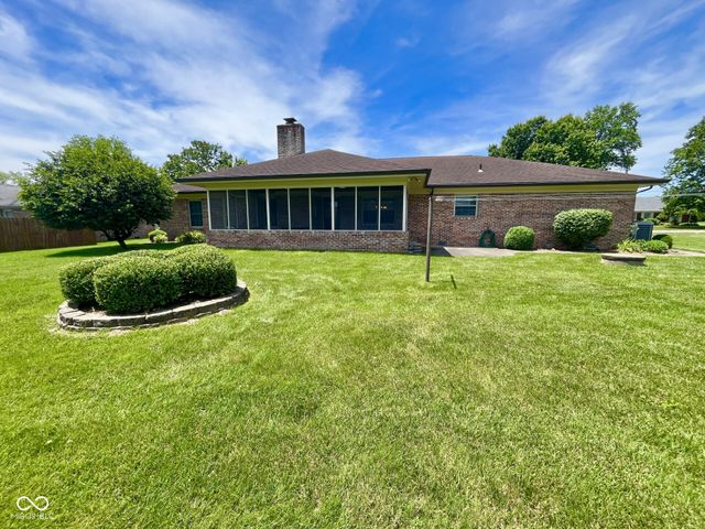305 Jodi Drive, Brownstown, IN 47220