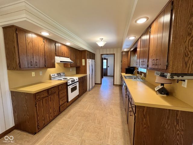 305 Jodi Drive, Brownstown, IN 47220