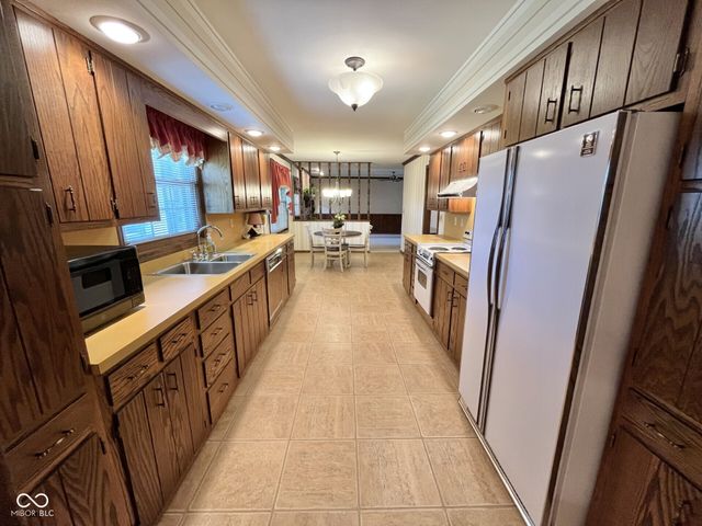 305 Jodi Drive, Brownstown, IN 47220