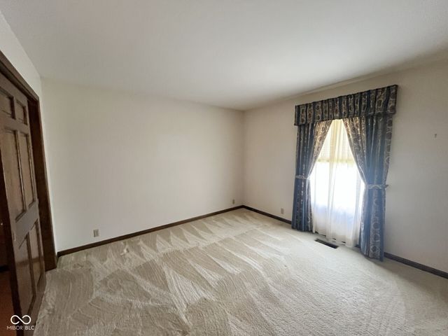 305 Jodi Drive, Brownstown, IN 47220