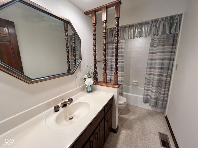 305 Jodi Drive, Brownstown, IN 47220