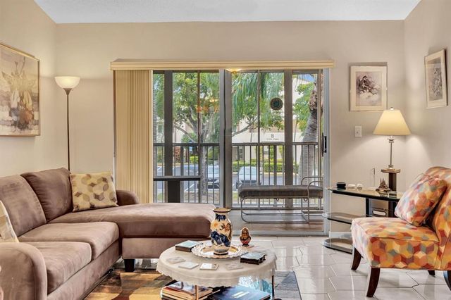 7235 S Devon Drive 209, Tamarac, FL 33321