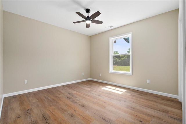 138 Ladonna Drive, Clay City, KY 40312