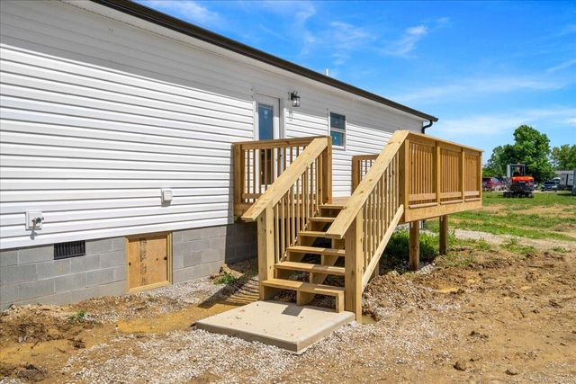 138 Ladonna Drive, Clay City, KY 40312