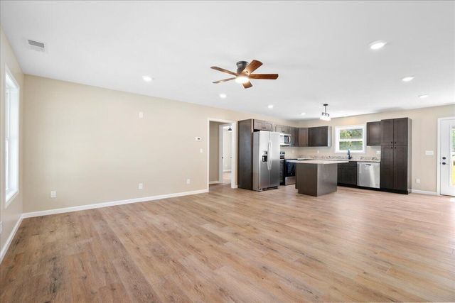 138 Ladonna Drive, Clay City, KY 40312