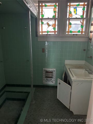 706 S Poplar Street, Sapulpa, OK 74066