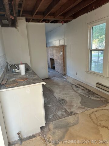 706 S Poplar Street, Sapulpa, OK 74066