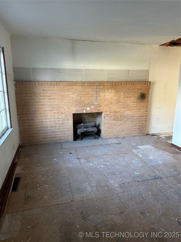 706 S Poplar Street, Sapulpa, OK 74066