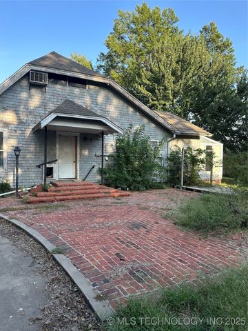 706 S Poplar Street, Sapulpa, OK 74066