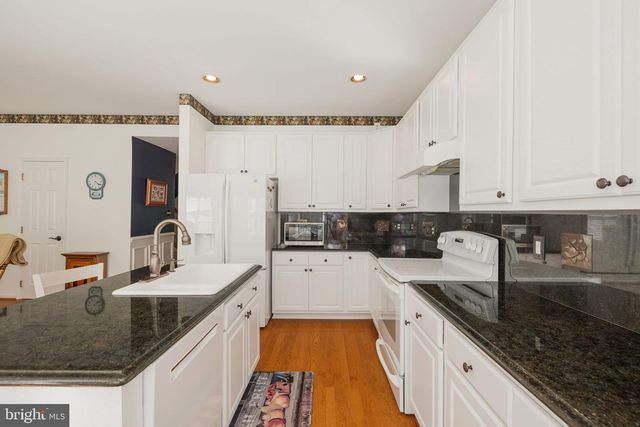 7826 DESIREE ST, Alexandria, VA 22315