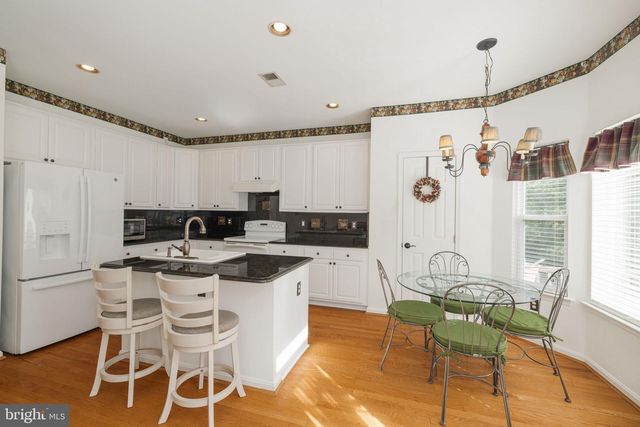 7826 DESIREE ST, Alexandria, VA 22315