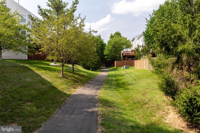 7826 DESIREE ST, Alexandria, VA 22315