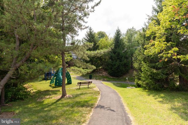 7826 DESIREE ST, Alexandria, VA 22315