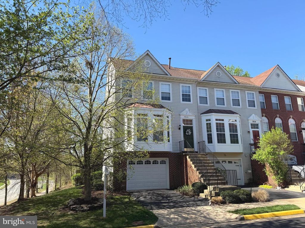 7826 DESIREE ST, Alexandria, VA 22315