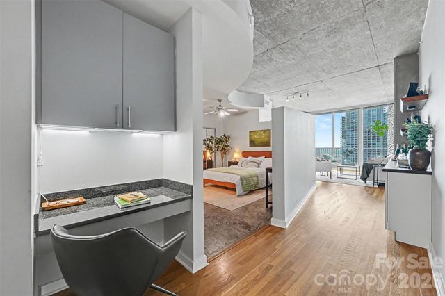 210 N Church Street 2608, Charlotte, NC 28202