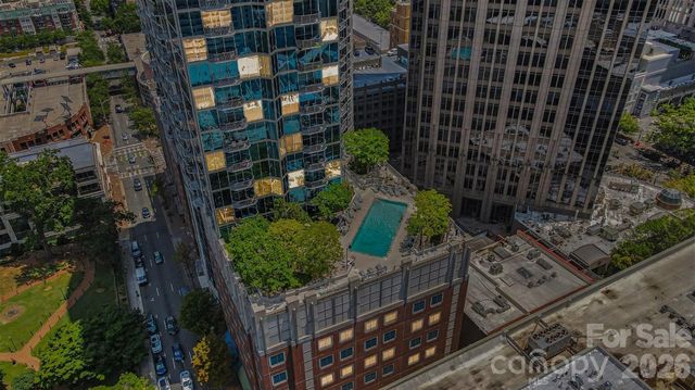 210 N Church Street 2608, Charlotte, NC 28202