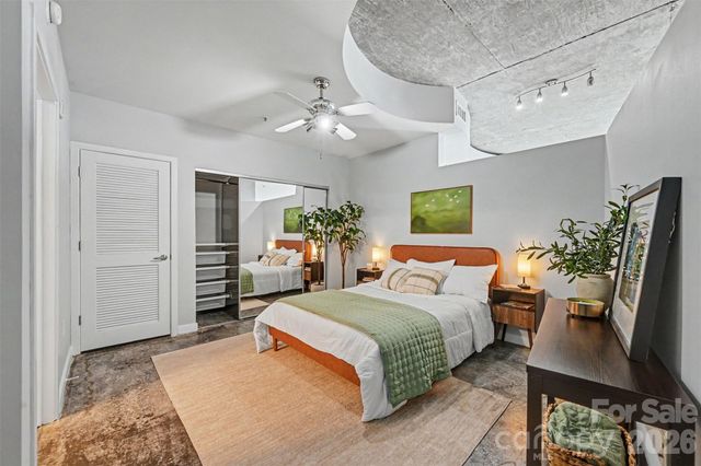 210 N Church Street 2608, Charlotte, NC 28202