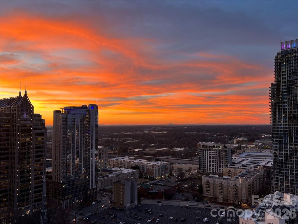 210 N Church Street 2608, Charlotte, NC 28202
