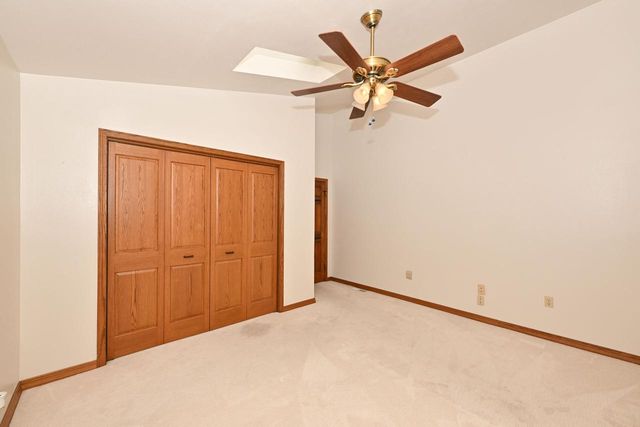 N2877 Roger ROAD, Helenville, WI 53137