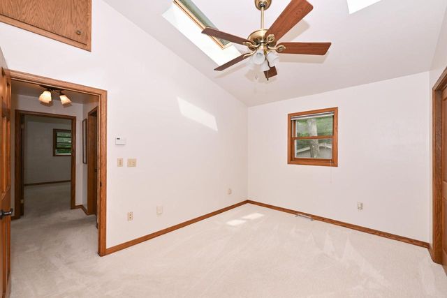 N2877 Roger ROAD, Helenville, WI 53137