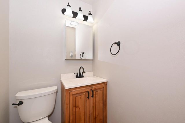 N2877 Roger ROAD, Helenville, WI 53137