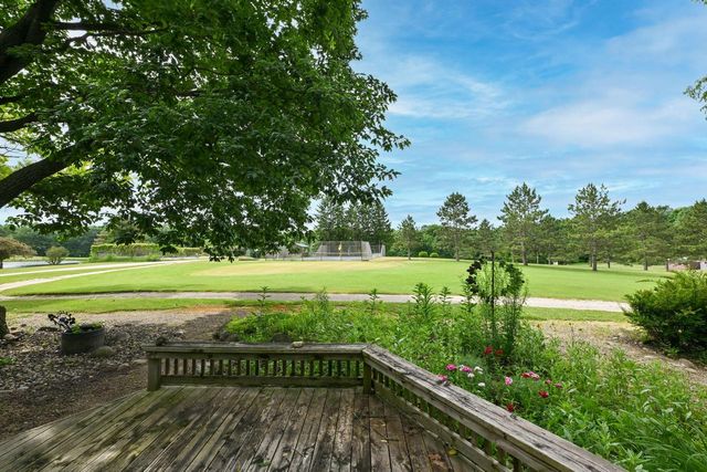 N2877 Roger ROAD, Helenville, WI 53137