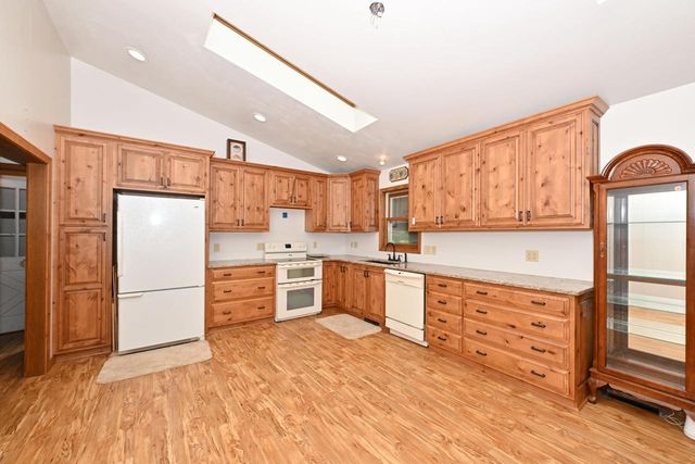 N2877 Roger ROAD, Helenville, WI 53137