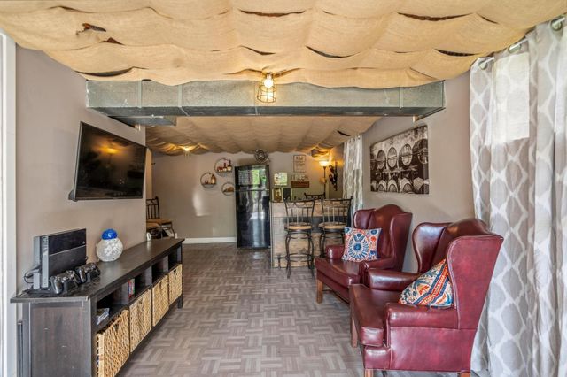22 Pine Hill Drive, Highland Heights, KY 41076