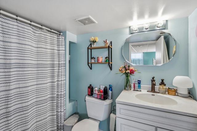 22 Pine Hill Drive, Highland Heights, KY 41076
