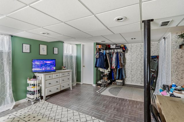 22 Pine Hill Drive, Highland Heights, KY 41076