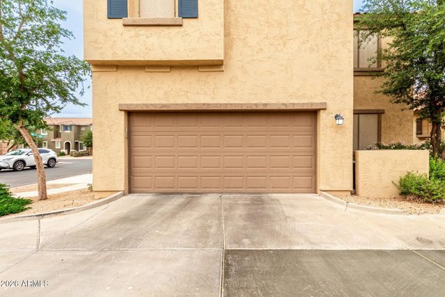 6321 S BLAKE Street, Gilbert, AZ 85298