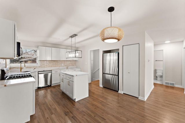 7245 Olcott Avenue, Hammond, IN 46323