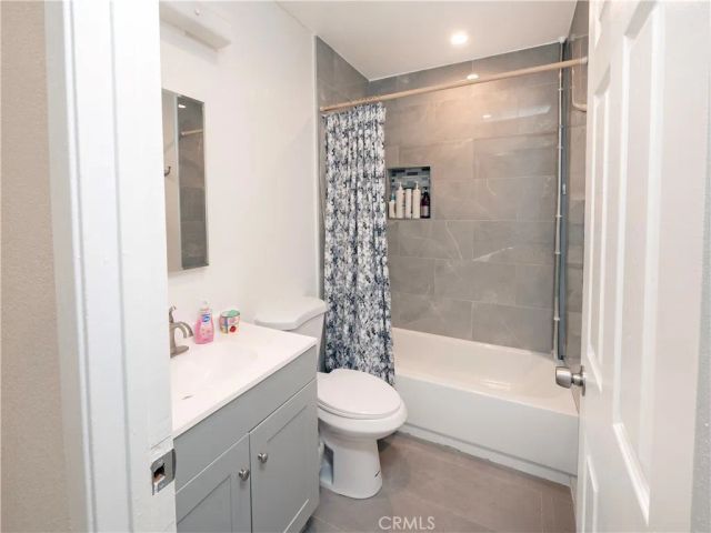 10707 Redwood, Hesperia, CA 92345