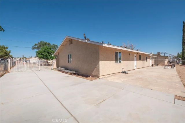 10707 Redwood, Hesperia, CA 92345