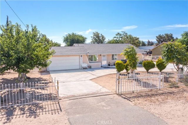 10707 Redwood, Hesperia, CA 92345