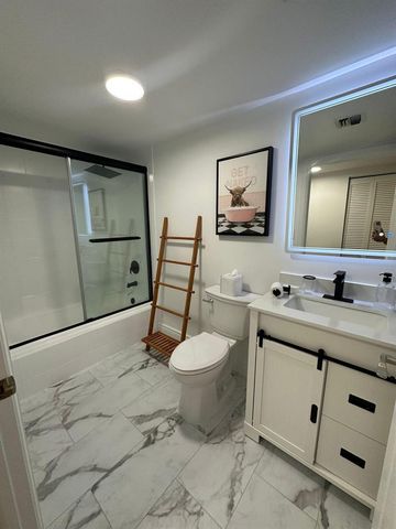 2951 S Bayshore Drive 805, Miami, FL 33133