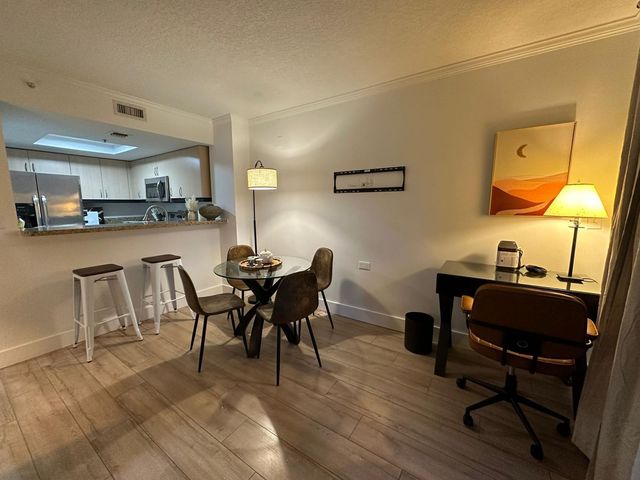 2951 S Bayshore Drive 805, Miami, FL 33133