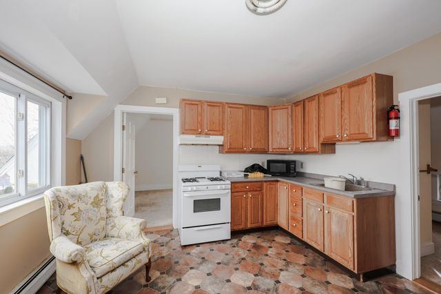 14 Chestnut Street, Pittsfield, NH 03263