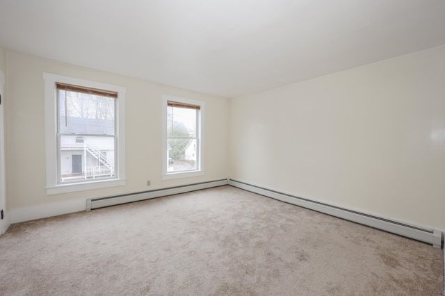 14 Chestnut Street, Pittsfield, NH 03263